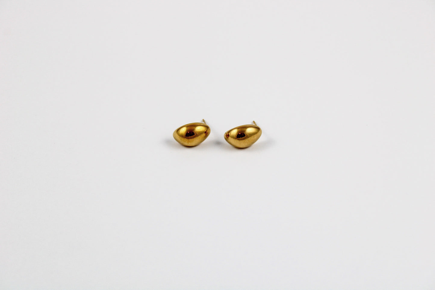 Mini oval earrings
