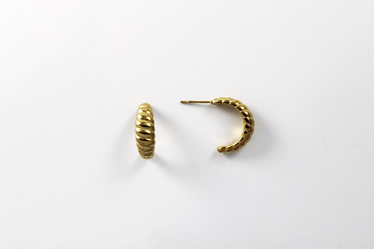 Golden Acamar earrings