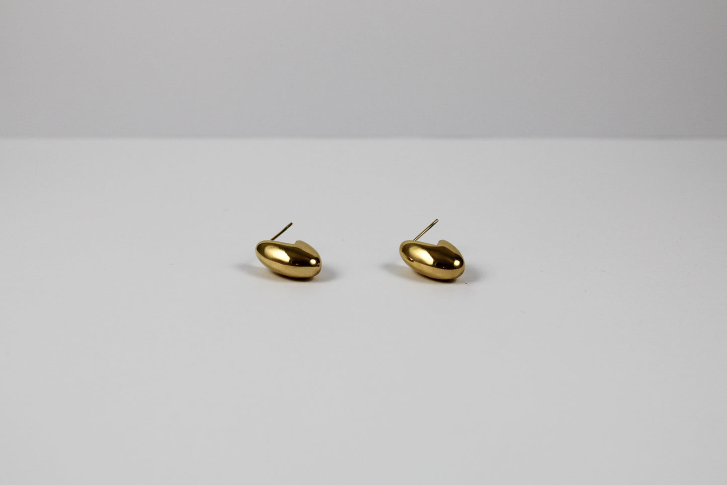 Gold Macondo earrings